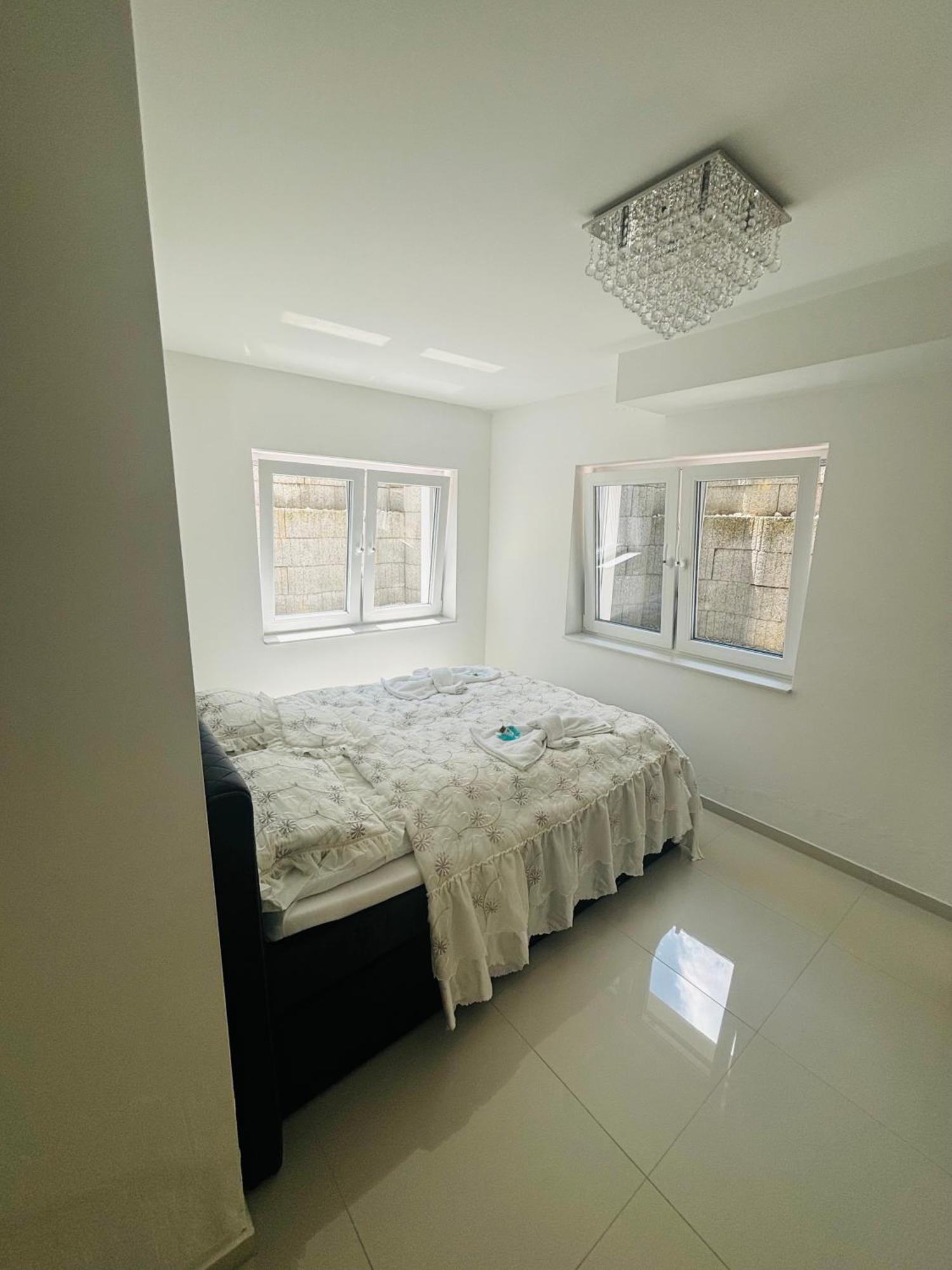 Modern Living In Hamburg-Wandsbek Self Check-In 2X Schlafzimmer 1X Schlafsofa מראה חיצוני תמונה